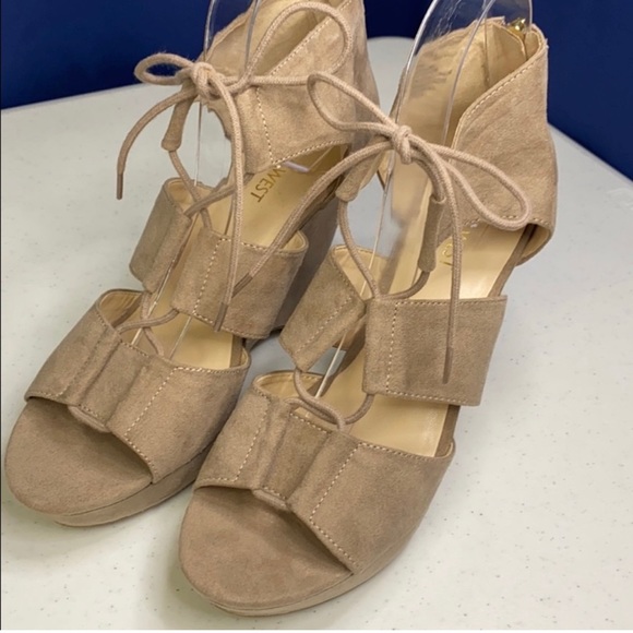 Nine West High Heel Wedge - Picture 3 of 9